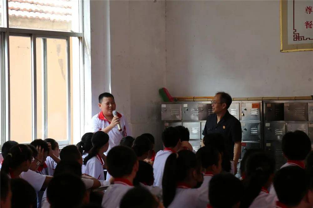 射阳法院送法进校园护航青春成长