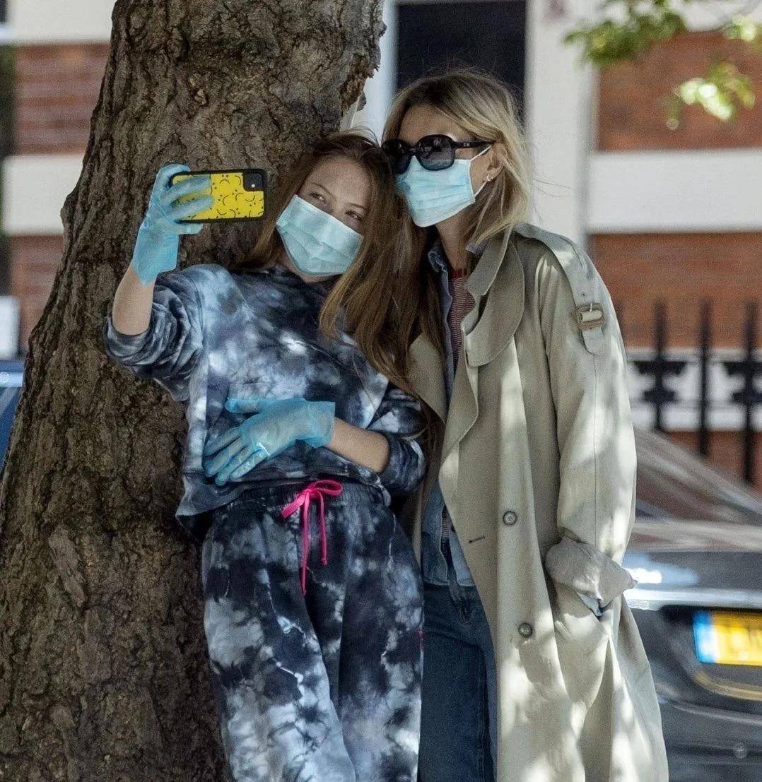 Moss|这个女人统一了90年代的审美，那她女儿呢？