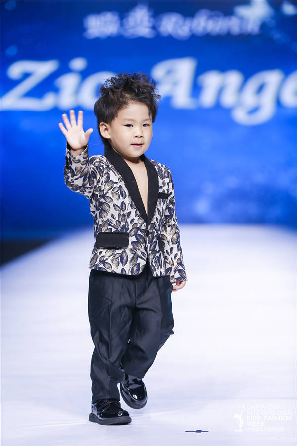 LenaWeng|带给小Angel们全新的视觉震撼 ZioAngels亮相2020中国国际儿童时尚周