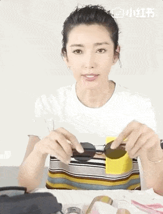 瑜伽|颜值身材双双在线的李冰冰，真的要奔五了？