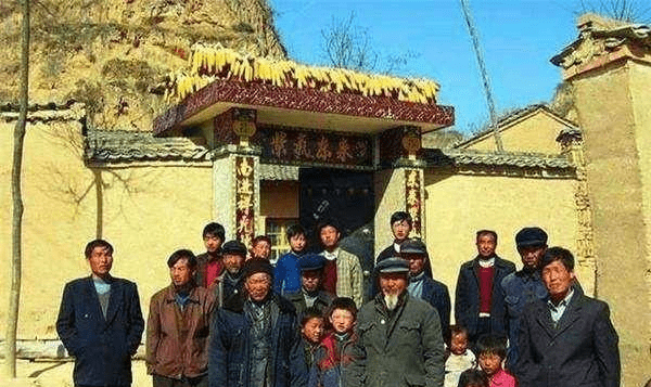 完颜村人口_完颜村(3)