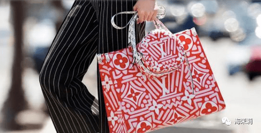 原形|时尚沙雕 | 打回BALENCIAGA原形