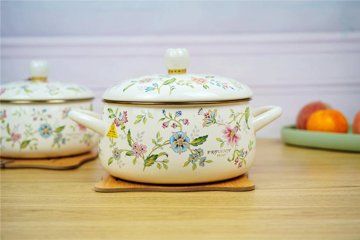 普罗旺斯|高颜值，有内涵，时尚精致珐琅锅带你享受高品质生活！