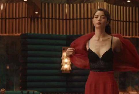 电影|《荞麦疯长》怎么在线观看？钟楚曦和马思纯尺度大！当贝投影仪百寸大屏可看