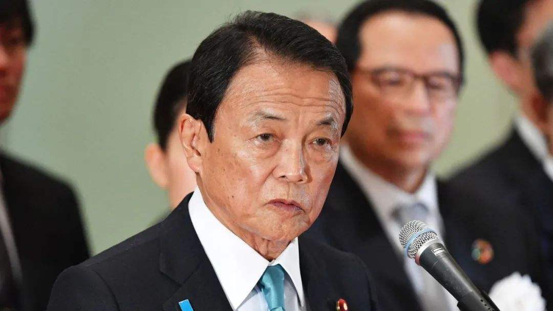 身体|执政时间再创纪录,安倍有哪些谢幕方式?