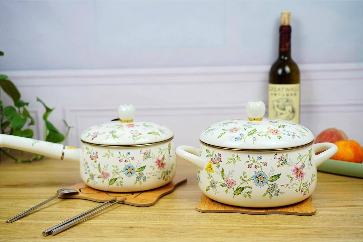 普罗旺斯|高颜值，有内涵，时尚精致珐琅锅带你享受高品质生活！