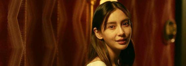 《摩天大楼》你只看到杨颖的演技,我却看到这栋楼里的