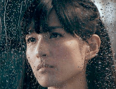 显得|曾胖成男友两倍宽的蒋欣，怎么突然瘦成这样了…