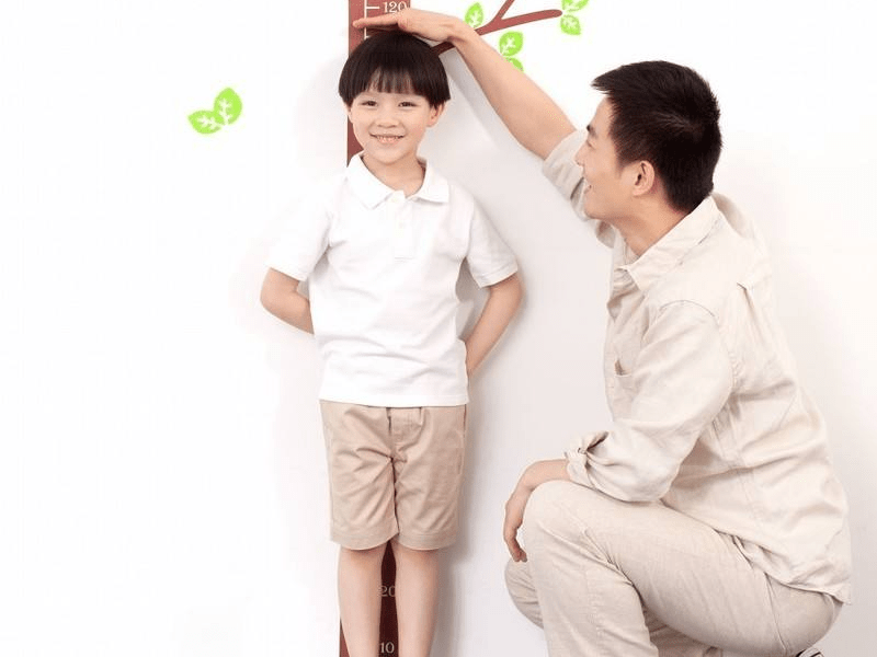 个头|抓住“转骨期”！这么做让孩子个头窜一窜又到秋天猛长时间