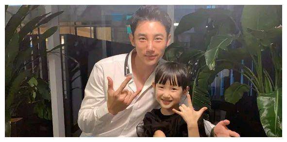 孩子|原创最美“玉漱公主”，参加《乘风破浪的姐姐》，前夫罕晒与女儿合照