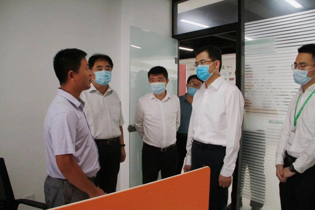 聊城市委书记市人大常委会主任孙爱军一行到访启迪之星聊城孵化基地