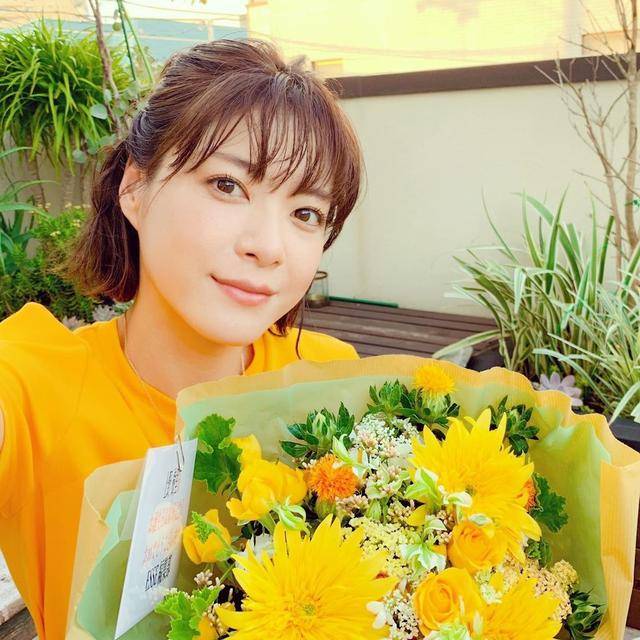 ‘beat·365’
2020日本女星盛行发型公然 瘦脸效果好 有村架纯、长泽雅美都在剪(图5)