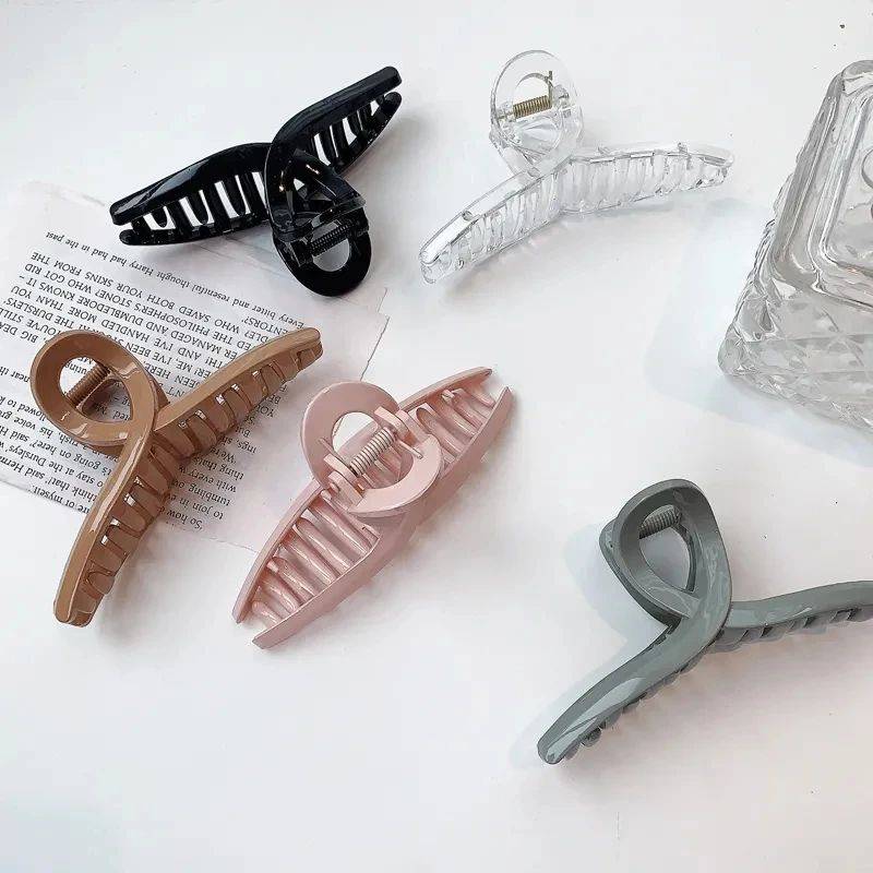 鲨鱼夹的几种款式 2c05c50c556340e3946dca591dcc982c.jpeg