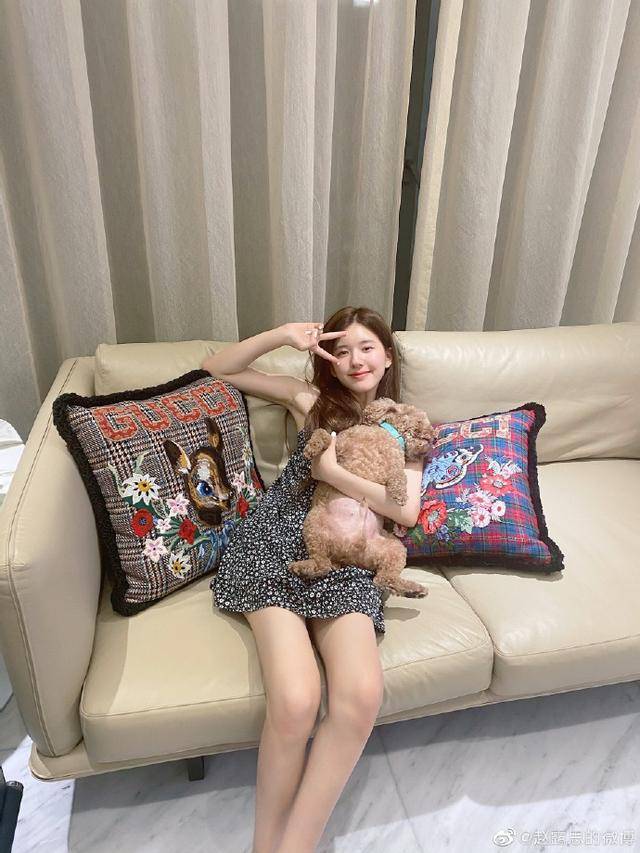 姐姐|赵露思生图脸大腰粗，与精修图判若两人，显胖的她很吃亏