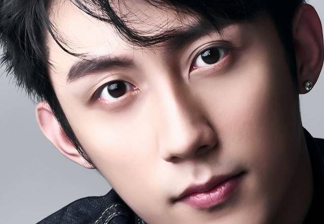 生活|人气爱豆黄景瑜，误打误撞成明星后，坚持扎扎实实演戏