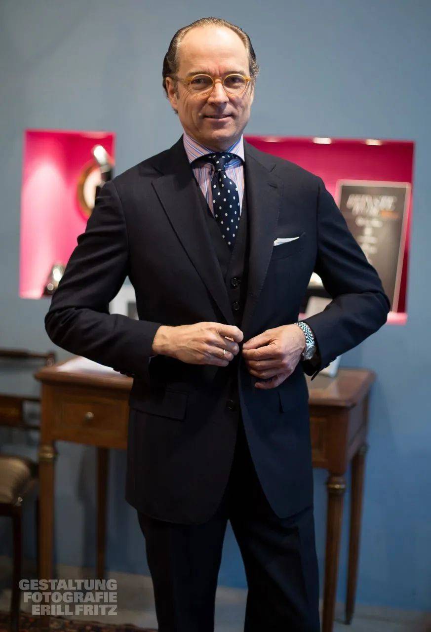 定制|和你的裁缝做朋友，但他必须适合你！