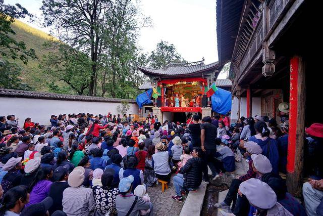 全村|中国最特别乡剧团：每年演一次，每次演三天，已经有150年历史