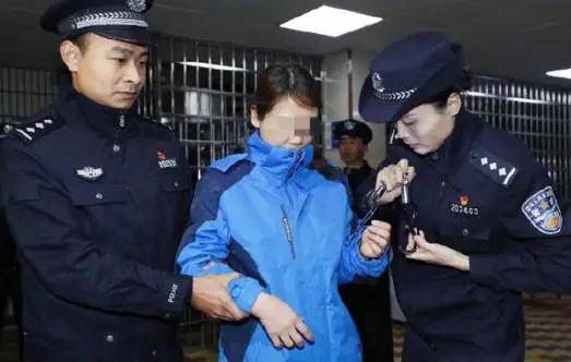 风情万种，残杀7人，她是悬在男人头顶的一把尖刀