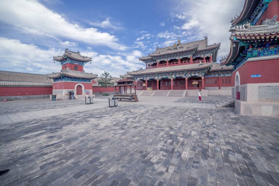 石料|川原平衍，水泉清溢之地，用元上都旧址石料盖庙，纪念一次盟约