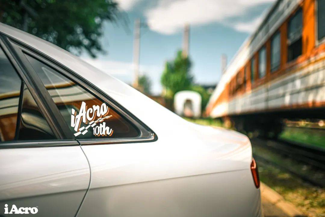 工作|iAcro设计师开什么车？