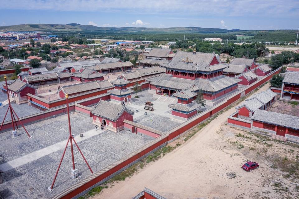 石料|川原平衍，水泉清溢之地，用元上都旧址石料盖庙，纪念一次盟约