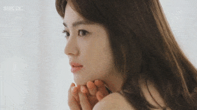 宋慧乔的颜,你们get到了吗?如今39岁的美成少女,戴珠宝太有feel .