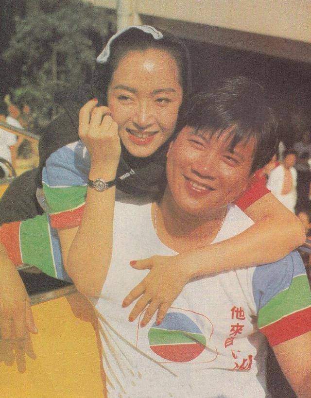 28年前的世纪婚礼，邵逸夫主持周星驰伴郎，为何