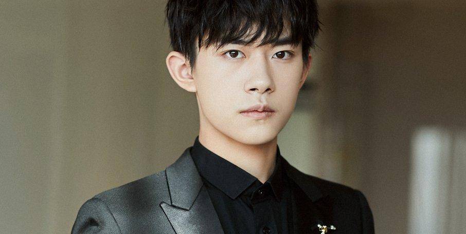 易烊千玺的微博有多少粉丝 b3a1e82af0114ec88922a51d3f409dee.jpeg