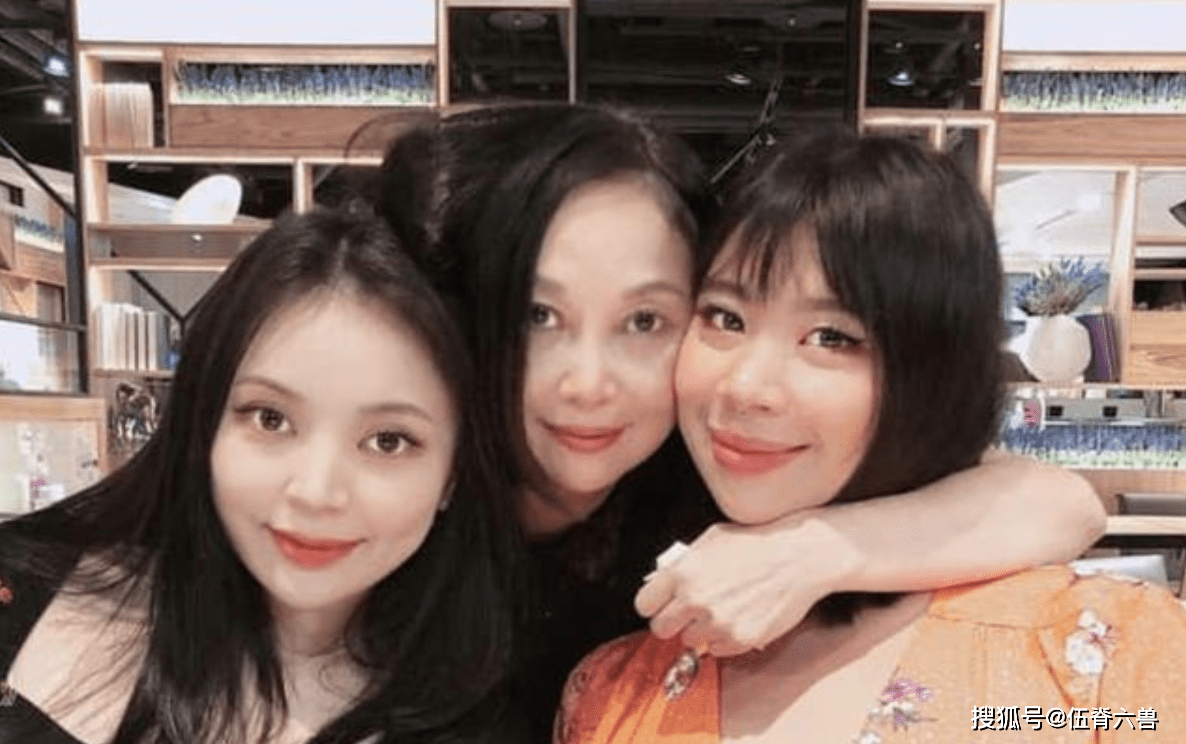 李宗盛长女近照曝光,被赞比林忆莲女儿更有气质