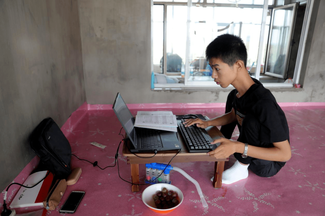少年|这几位逆风追梦的高考少年，凭什么感动万千网友我命由我不由天