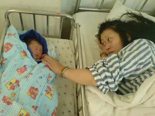 孩子|婆婆责儿媳没本事，心凉啊宝宝出生有“产钳印”