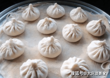 怎么包包子的步骤 351e158b9551441bab52390b66522c15.png