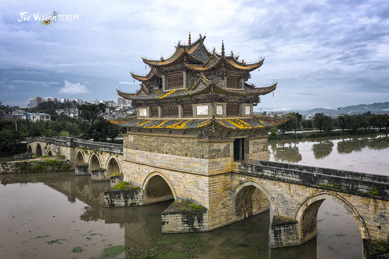 陈洪顺|有皇家“亲戚”的民间古桥 屹立300年“一桥锁双龙”十七孔桥