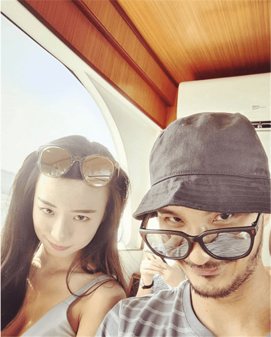 又一高颜值男星求婚成功,女方身材颜值都在线