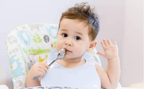 营养|这4种看似营养的辅食不能碰，容易影响孩子健康宝宝在2岁前