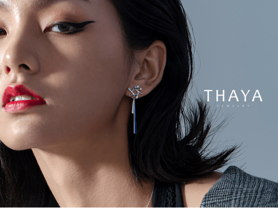 女性|花芽拍了拍你,并说:你爱自己的样子真的很美