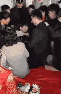 爆笑gif图:妹子,你又不是高人,就别走捷径了