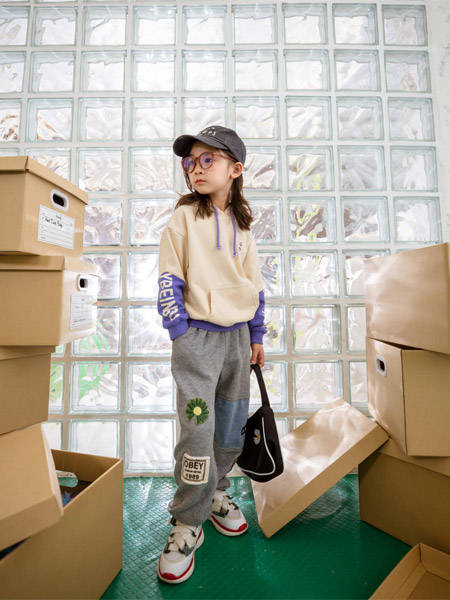 秋装|享受秋日的阳光浴 这套秋装少不了