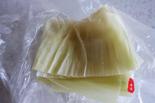 风车|蒸出来的花式馒头，像个风车又像是一朵花用一个紫薯