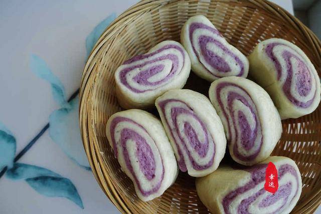 风车|蒸出来的花式馒头，像个风车又像是一朵花用一个紫薯