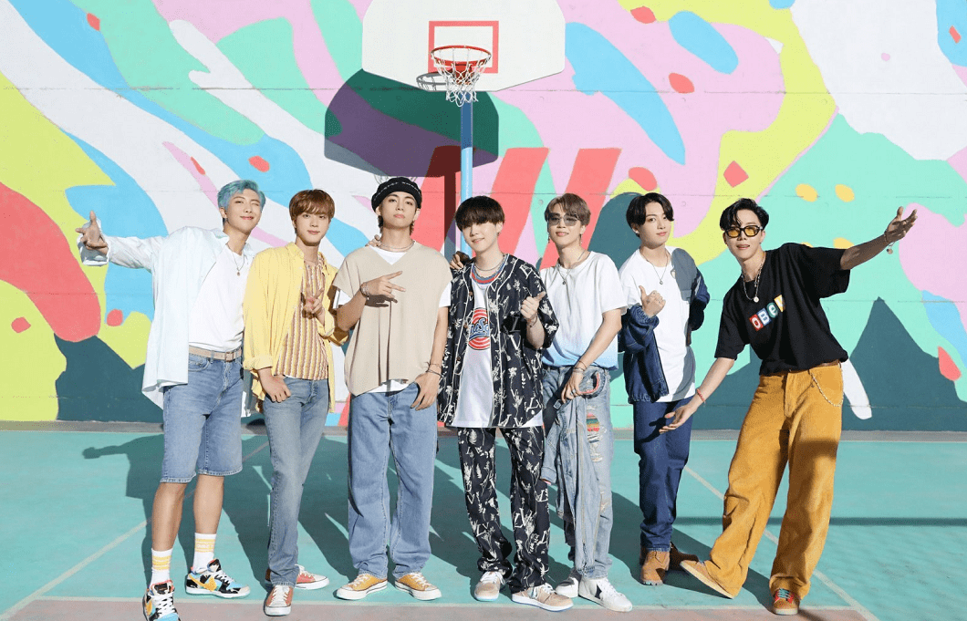 方时赫自掏腰包赠BTS股份，被误会“抠门”，赠