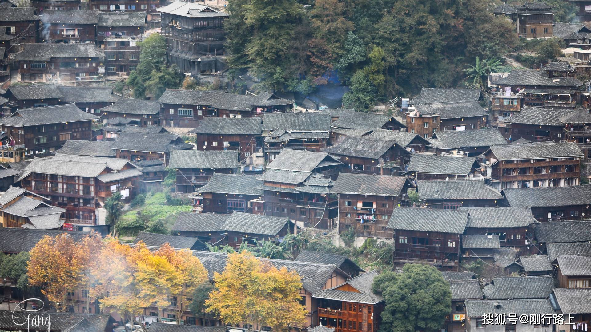 苗寨|不同的角度看西江千户苗寨,才发现没有白来