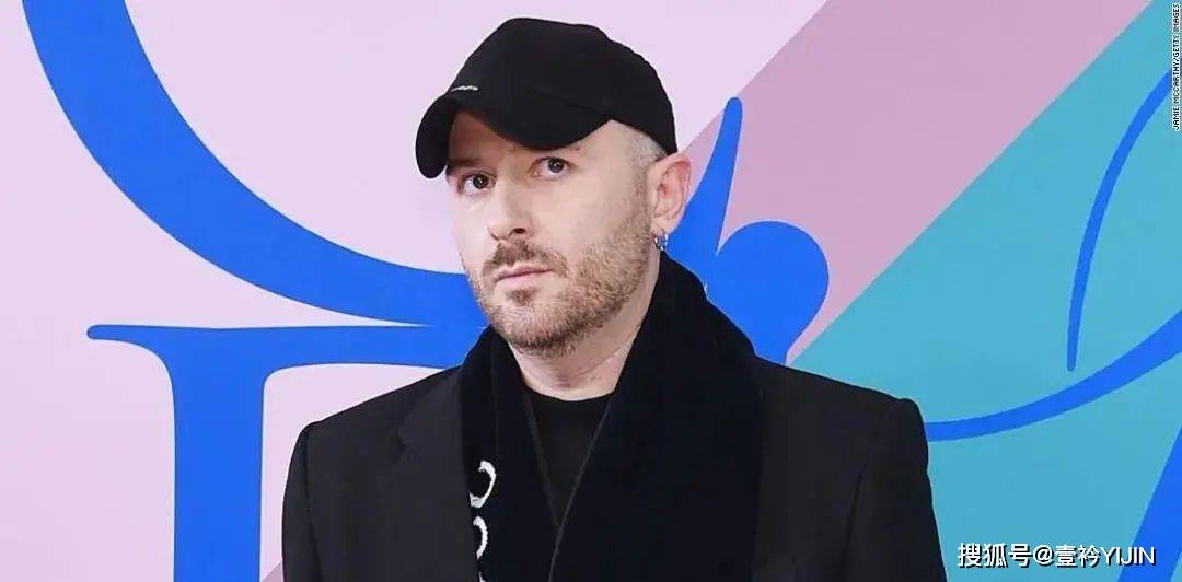 来源|不会打鸣的脱衣舞娘不是好Rapper!卡老师的入党申请书我们已经收到了,Skrr~