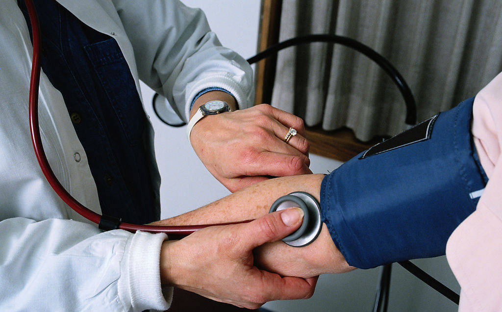 大爷|狐大医 | 七旬大爷时常头晕、眼前发黑，竟是吃饭“惹的祸”