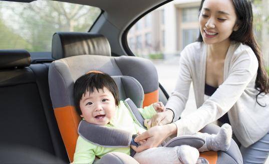 汽车|多抱一个婴儿算不算超载？5座车坐5个大人