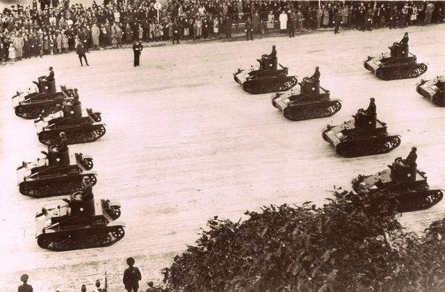 1981年加拿大GDP_加拿大国旗