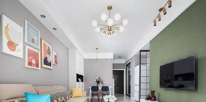 装饰画怎么挂好看又实用 af10818046694f18a6b0681510a54fad.jpeg