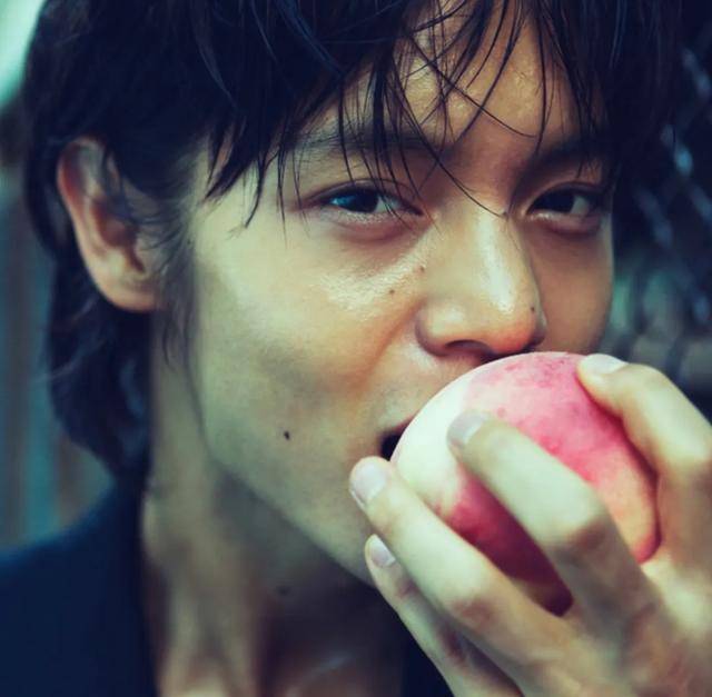 染谷将太,日本当红实力男星.