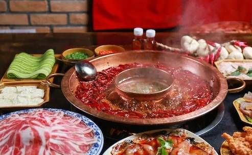 外国网友谈论中国美食 21f2be5d0c374639920deed172bd2e41.jpeg