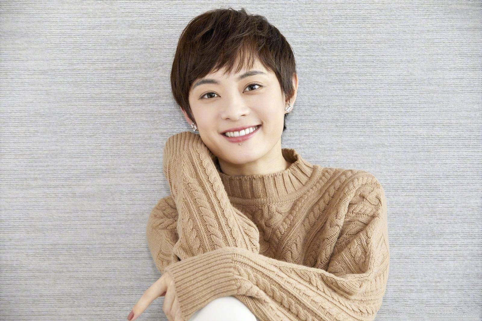 袁姗姗|Lisa没有刘海像变了一个人？辛芷蕾袁姗姗换发型更是堪比整容